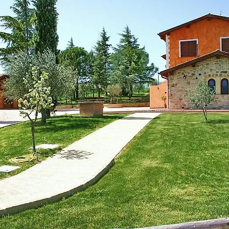In Via Lippia Sleeps 3 Includes Swimming Pool Collestrada